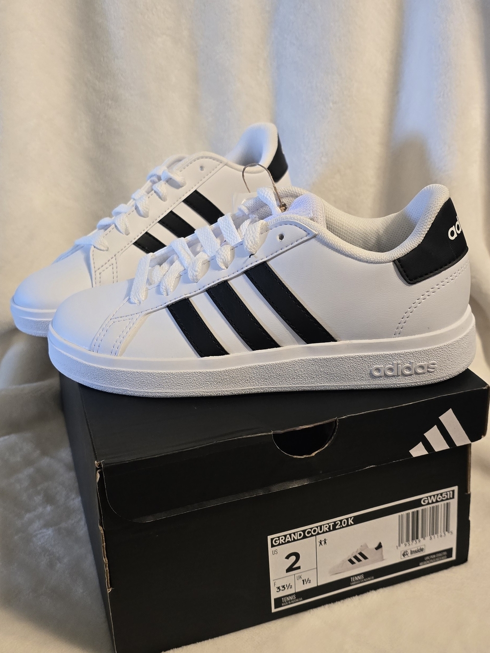 BNWT adidas White and Black Kids Tennis Sneakers Size 2Y